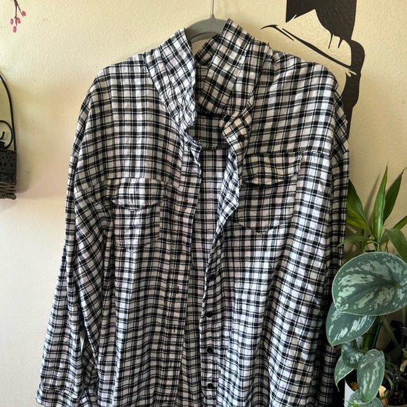 Missguided Flannel Shirt - Picture 6 of 10